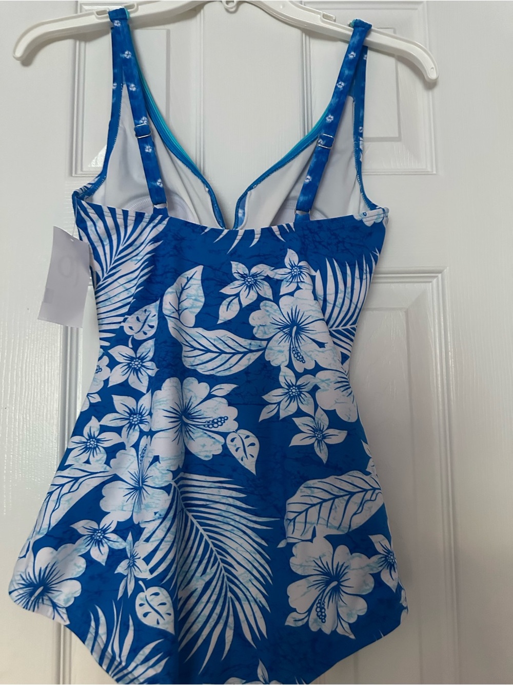 Swimsuit - Picture 6 of 6